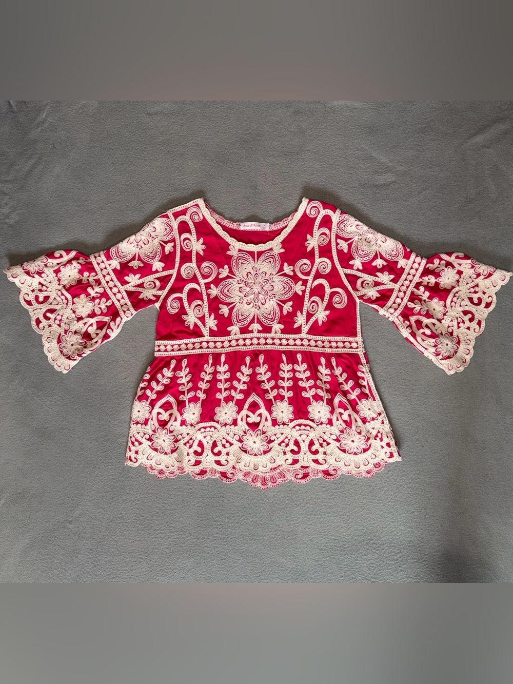 Anna & Rose Women's Fuchsia Embroidered Boho Bell-Sleeve Top Size M